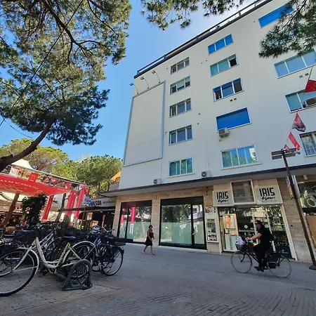 شقة Monolocale Angolo Tra Viale Ceccarini E Viale Dante Con Vista Mare *