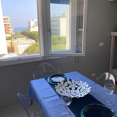 Monolocale Angolo Tra Viale Ceccarini E Viale Dante Con Vista Mare * ريتشيوني
